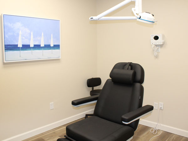 Visual Tour of Aesthetic Eye & Surgical Arts, Oculoplastic Surgeon Located in Sarasota, FL
